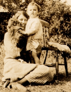 1925, Phyllis left with Mary ( peggy ) Haslam 